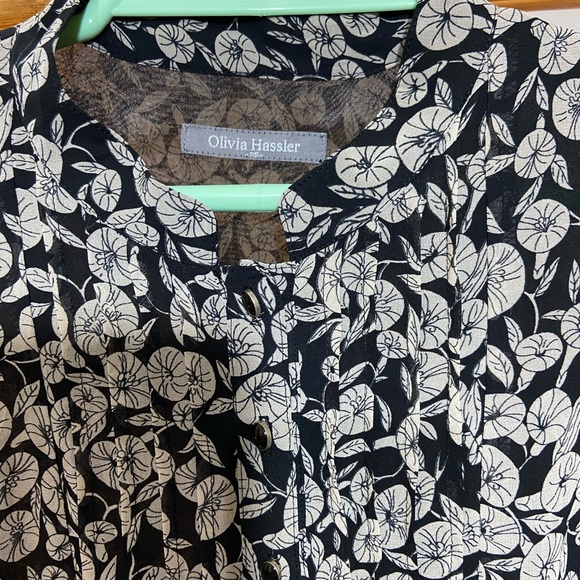 6️⃣5️⃣0️⃣ DRESS-Size - M (Fits S-M) - Picture 5 of 7